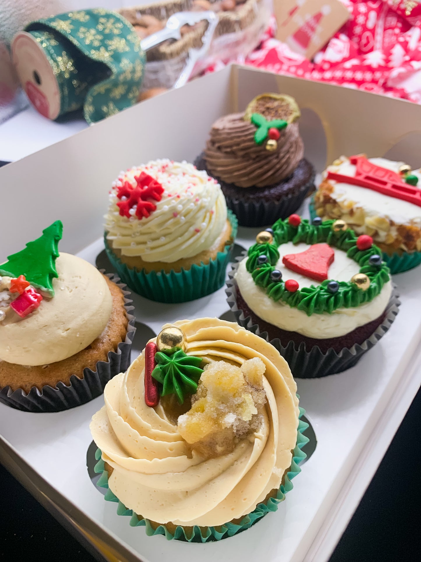 Holiday 2025: Merry Moments Cupcake Box