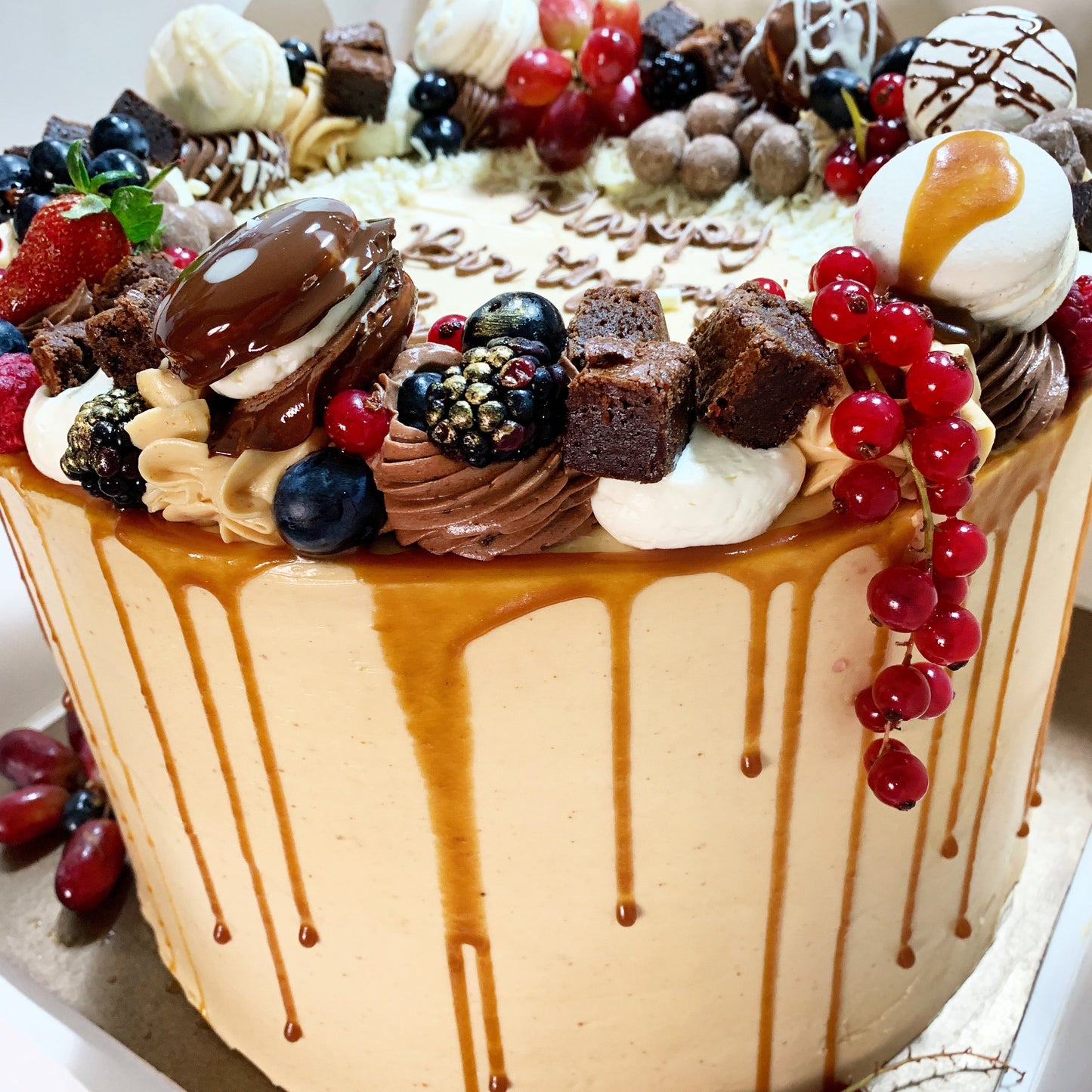 “How do you want it?”: Build Your Own Premium Layer Cake