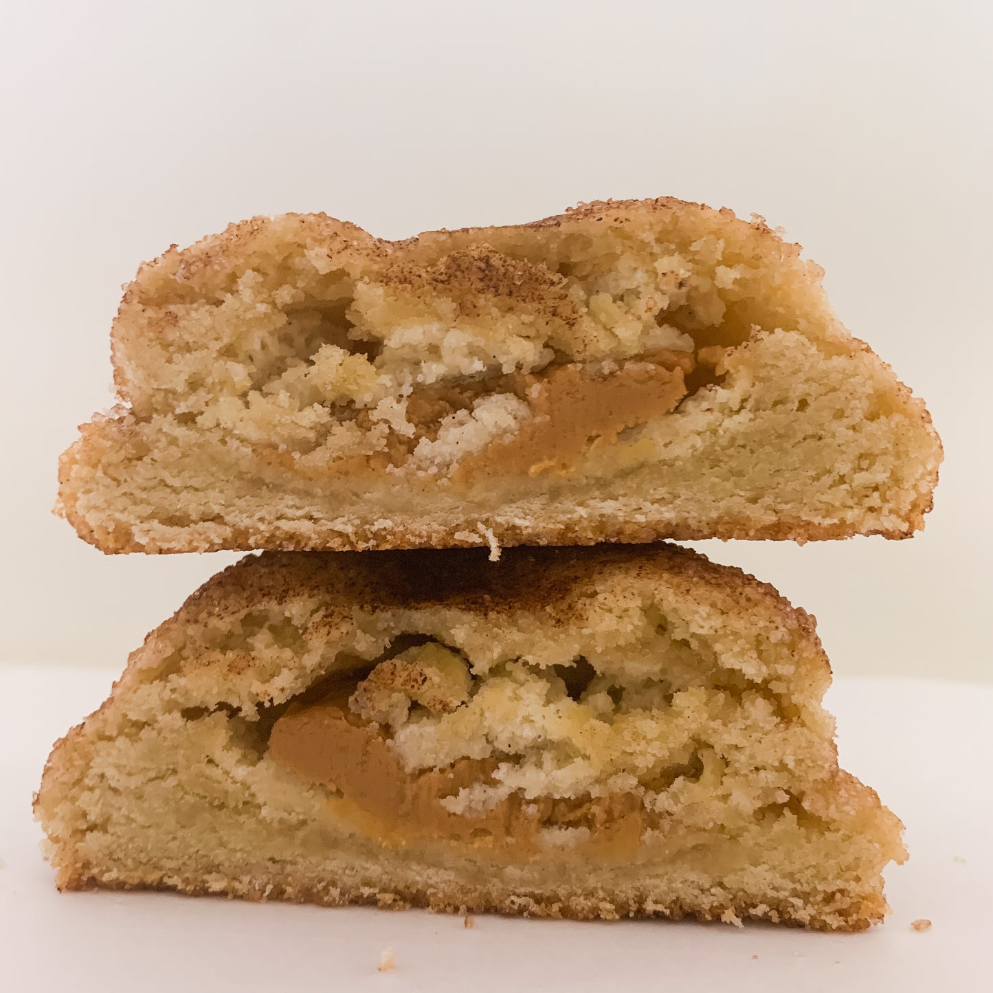 The Snickerdoodle & Biscoff MacCookie