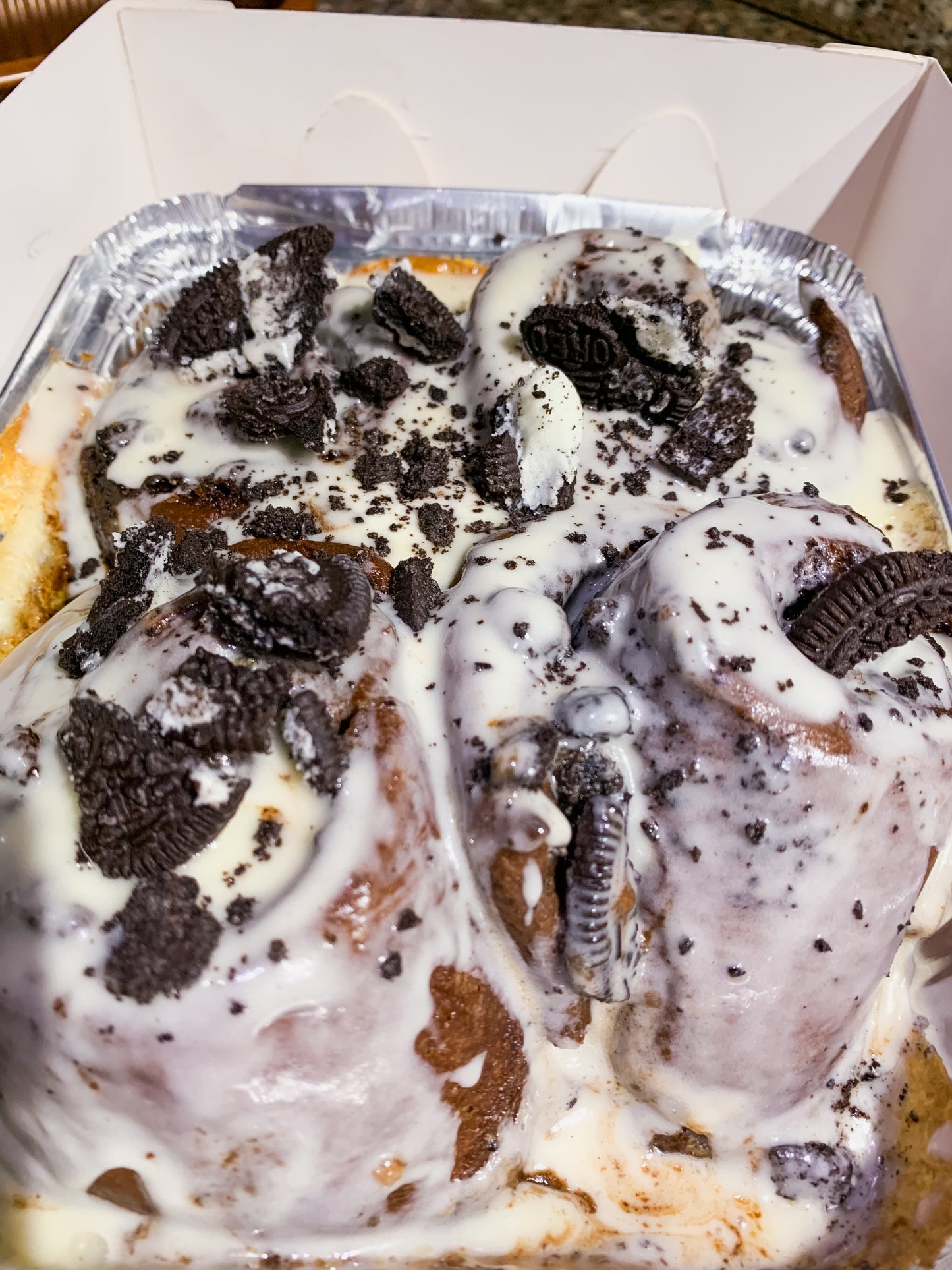 Honey's Chocolate & Oreo Rolls